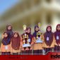 BANGGA; Mislawan, S.Pd.I (foto kiri) saat mendampingi siswa/i berprestasi dalam ajang prestisius OPEC se-Madura di STKIP PGRI Sumenep (foto; Istimewa for Indeks Jatim)