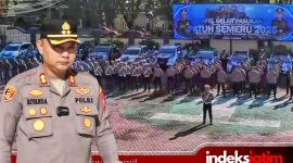 Kapolres Sumenep, AKBP. Rivanda, S.I.K., langsung memimpin apel gelar pasukan. Apel Operasi Patuh Semeru 2025, Senin pagi (14/7/2025). (foto: inst. polres_sumenep, Ils Rez Indeks Jatim)