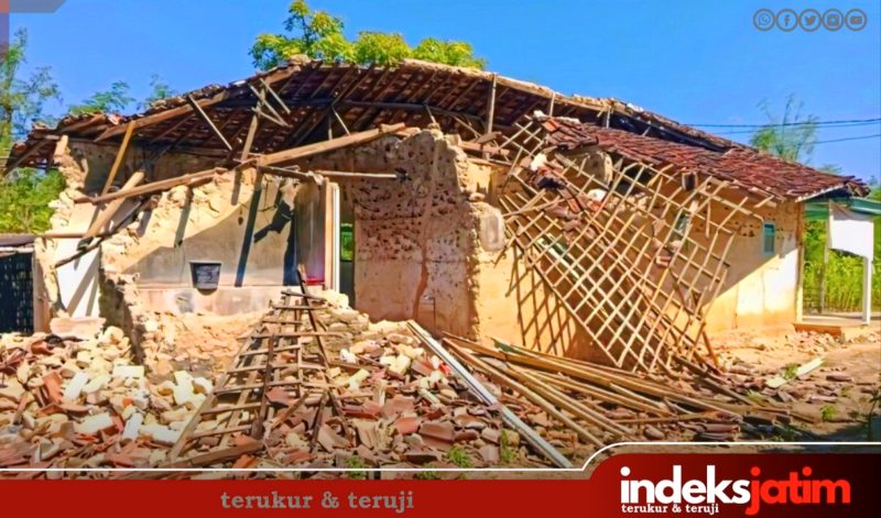 Di Tengah Reruntuhan, Pemkab Sumenep Peluk Warga Sapudi dengan Bantuan