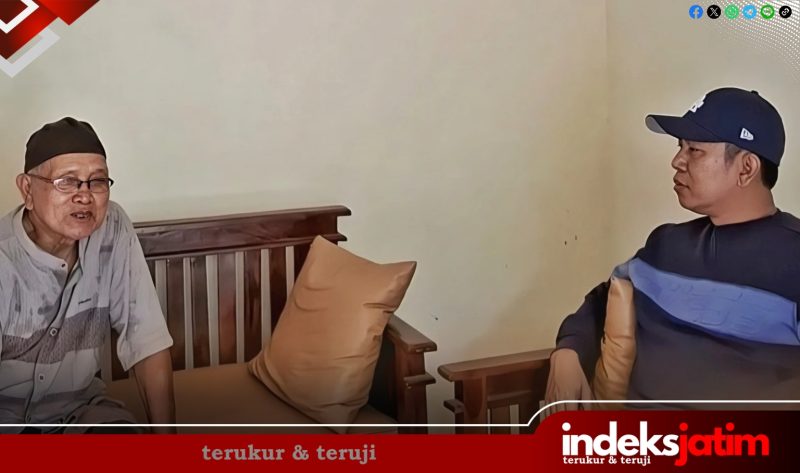 Ketua Komisi IV DPRD Kabupaten Sumenep, Mulyadi, SH.,MH. saat silaturrahim di kediaman Bapak Surat sang pendidik yang berhati mulia (Foto:Istimewa)
