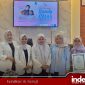 Dari kiri, Mulyadi (Sekjend. IKA PMII Sumenep), Rani (Srikandi IKA PMII), Hodaifah (Ketua Panitia Acara), Indah (Srikandi IKA PMII), Fety (Fety Make Up), Olivia (Tim Arinna Hidayah Skin Care) dan Novi (Tim BnB Indonesia) saat Pose Bareng Usai Kegiatan pelatihan Beauty Class, Self Care Make Up Rountine di Aula Bappeda Sumenep (Foto for Indeks Jatim)